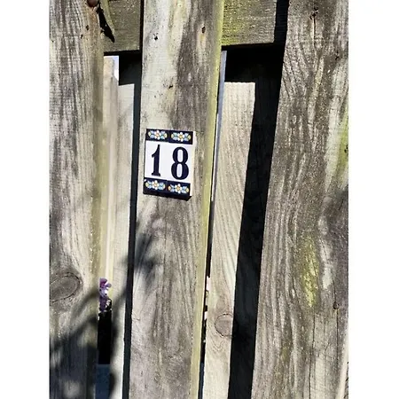 Semesterbostad Muijs Comfortable Huisduinen